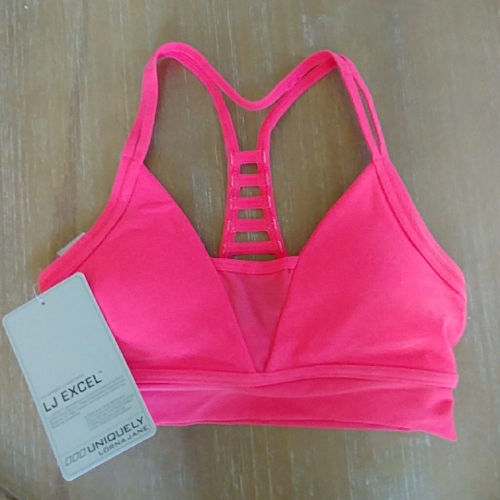 Lorna Jane Scarlet sports bra